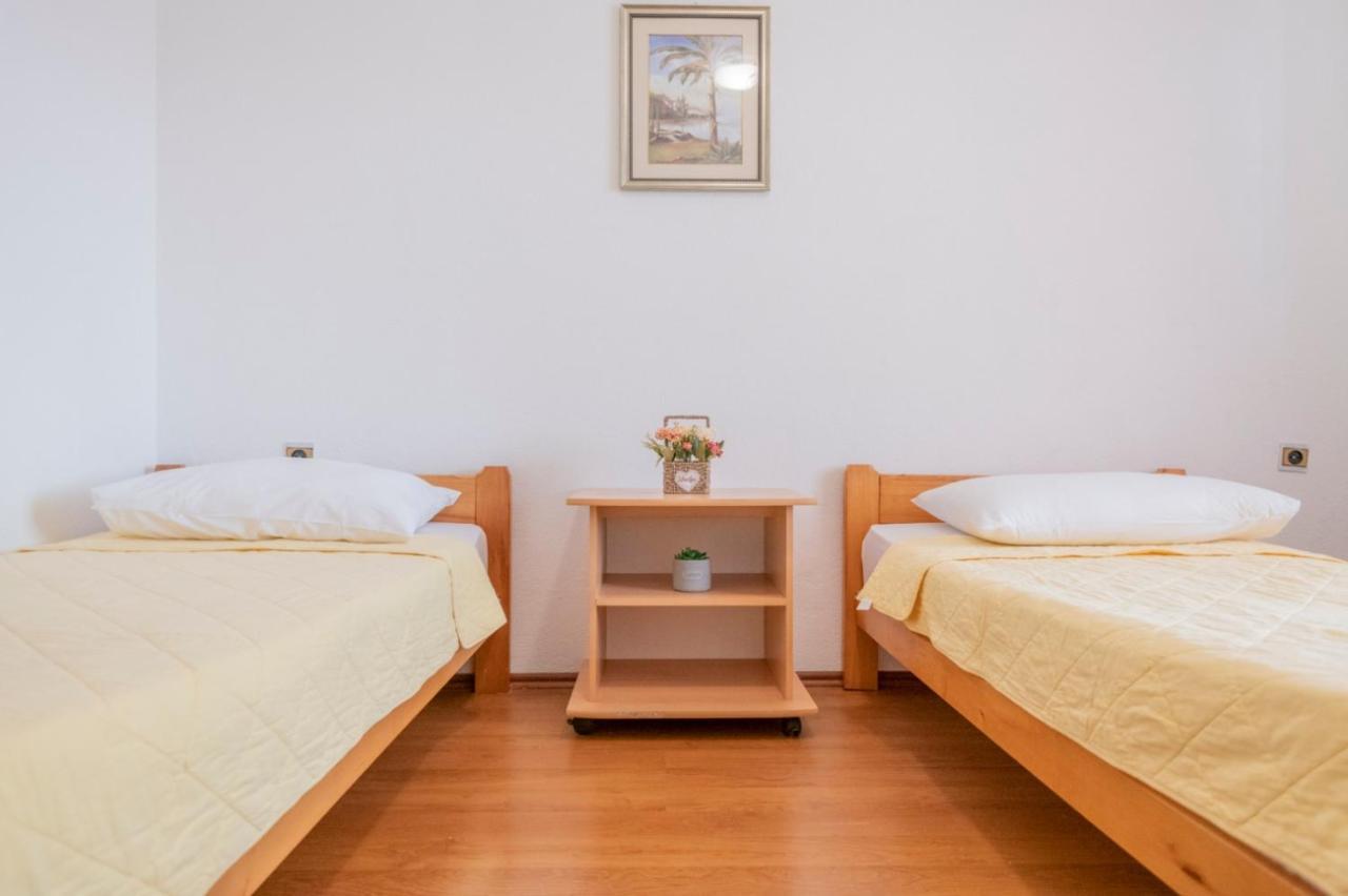 Apartments Zdravka Lokva Rogoznica Eksteriør billede