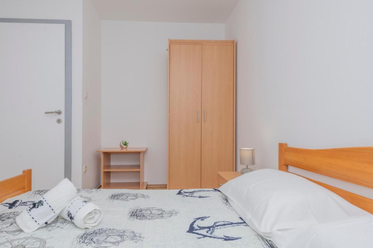 Apartments Zdravka Lokva Rogoznica Eksteriør billede