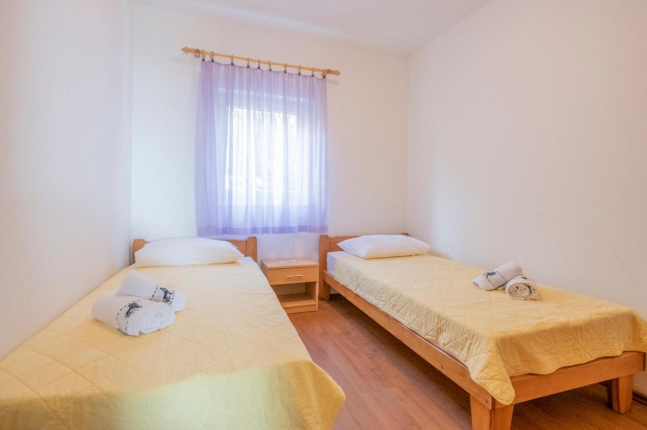 Apartments Zdravka Lokva Rogoznica Eksteriør billede