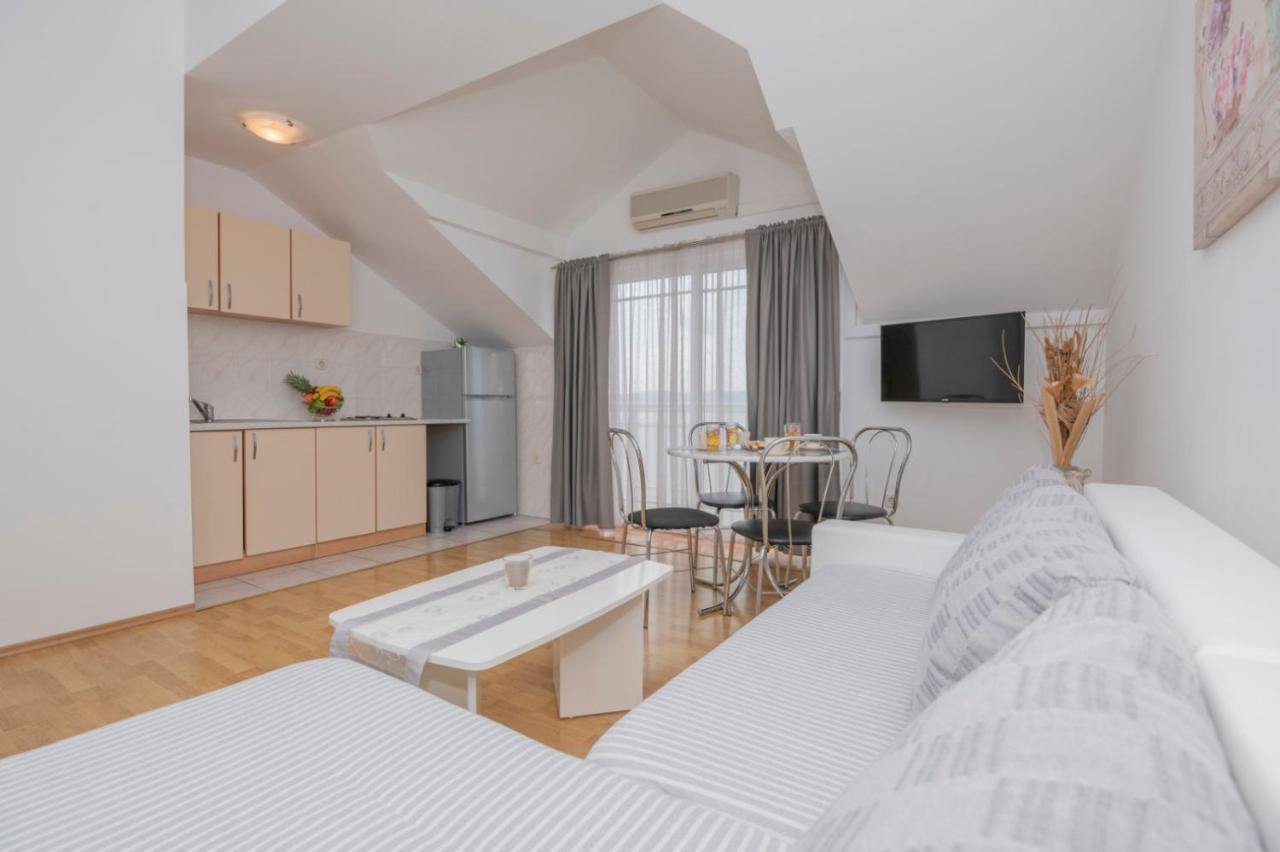 Apartments Zdravka Lokva Rogoznica Eksteriør billede